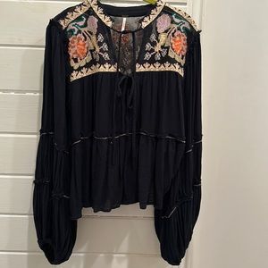 FREE PEOPLE embroidered blouse size Large EUC